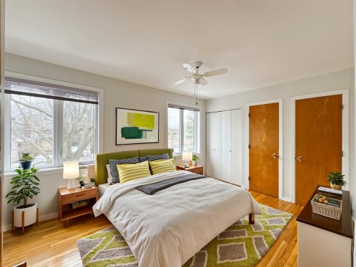 Chambre à coucher - 590 Av. Townshend, Saint-Lambert, QC - Indoor Photo Showing Bedroom