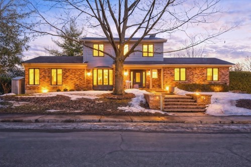 Façade - 590 Av. Townshend, Saint-Lambert, QC - Outdoor