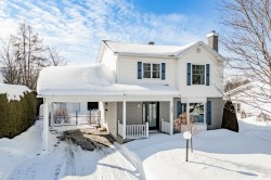 297 Rue des Saphirs  Sherbrooke (Fleurimont), QC J1G 5C5
