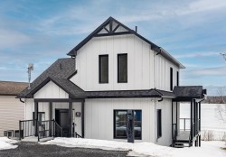 185 Rue du Val-Joli  Sainte-Catherine-De-Hatley, QC J0B 1W0