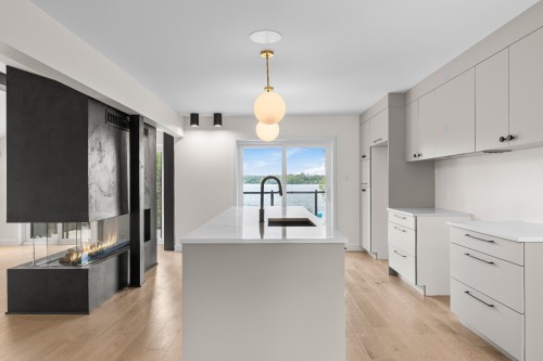 Cuisine - 185 Rue Du Val-Joli, Sainte-Catherine-De-Hatley, QC - Indoor Photo Showing Kitchen