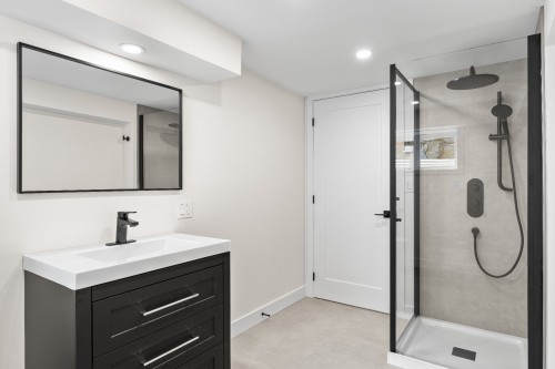 Salle de bains - 185 Rue Du Val-Joli, Sainte-Catherine-De-Hatley, QC - Indoor Photo Showing Bathroom