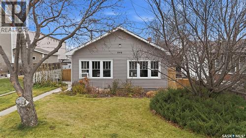 240 4th AVENUE NE  Swift Current, SK S9H 2J5