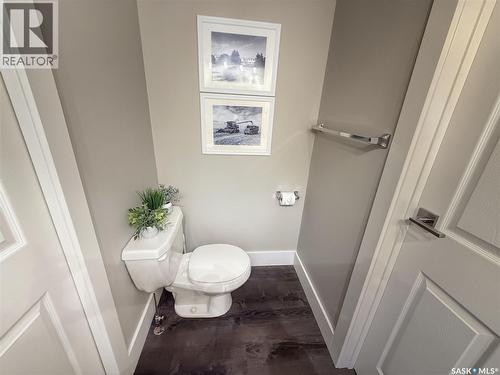 821 Wallman Place, Swift Current, SK - Indoor Photo Showing Bathroom