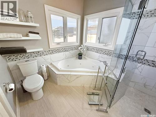 821 Wallman Place, Swift Current, SK - Indoor Photo Showing Bathroom