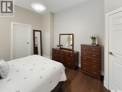 821 Wallman Place, Swift Current, SK - Indoor Photo Showing Bedroom
