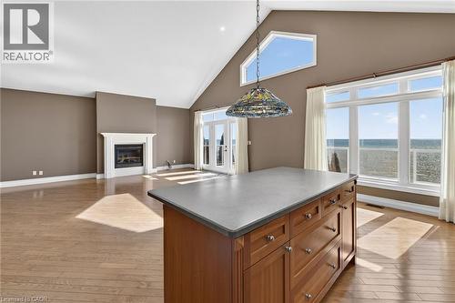 80 New Lakeshore Road Unit# 16, Port Dover, ON - Indoor Photo Showing Bathroom