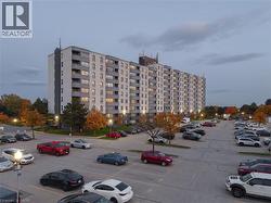 200 JAMIESON Parkway Unit# 1004  Cambridge, ON N3C 4B5
