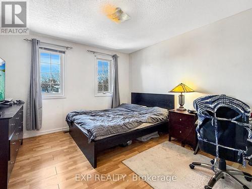 444 Burnett Avenue, Cambridge, ON - Indoor Photo Showing Bedroom