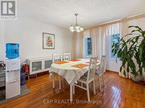 444 Burnett Avenue, Cambridge, ON - Indoor Photo Showing Dining Room