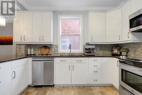 281 Flora Street, Ottawa, ON - Indoor Photo Showing Kitchen With Stainless Steel Kitchen
