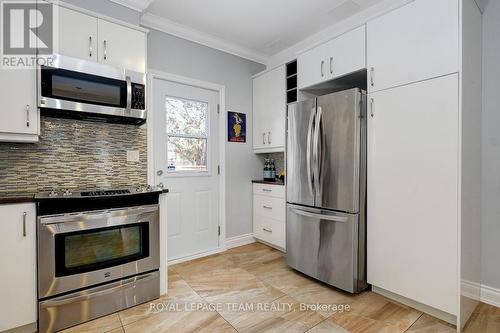 281 Flora Street, Ottawa, ON - Indoor Photo Showing Kitchen With Stainless Steel Kitchen