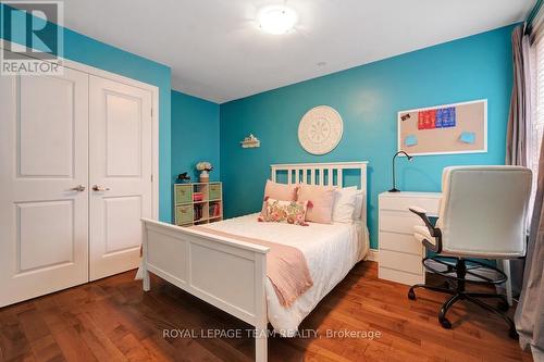 281 Flora Street, Ottawa, ON - Indoor Photo Showing Bedroom