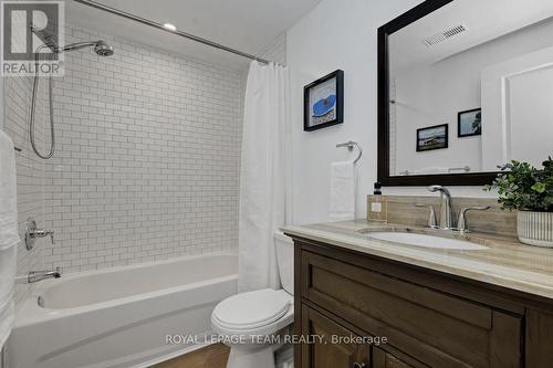 281 Flora Street, Ottawa, ON - Indoor Photo Showing Bathroom