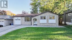 4 SIR BRANDILES PLACE  Markham, ON L3P 2Z5