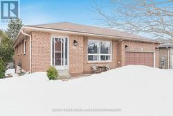 321 PARK STREET  Orillia, ON L3V 7R6