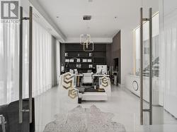 8 CADMUS ROAD Toronto, ON M2M 2M4