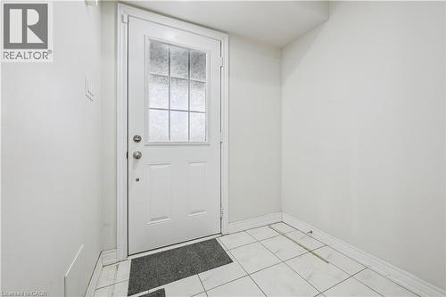 390 Linden Drive, Cambridge, ON - Indoor Photo Showing Other Room