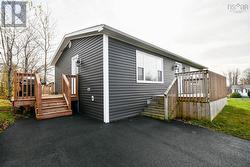 5 Sampson Drive  Lower Sackville, NS B4C 2T7