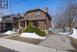 99 HILL STREET  Kingston (Central City East), ON K7L 2M8