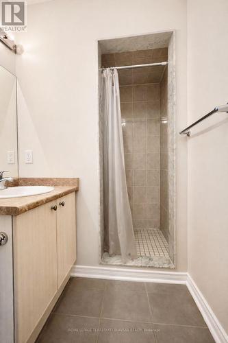 902 Francine Crescent, Mississauga, ON - Indoor Photo Showing Bathroom