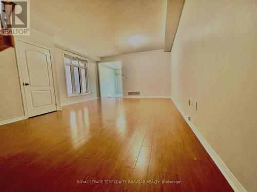 902 Francine Crescent, Mississauga, ON - Indoor Photo Showing Kitchen