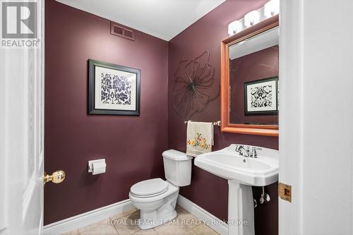 1601 Apeldoorn Avenue, Ottawa, ON - Indoor Photo Showing Bathroom