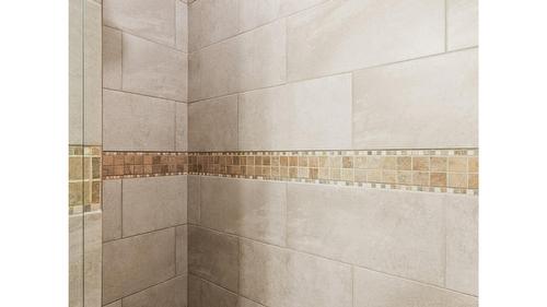 10235 Twin Bays Road, Twin Bays, BC - Indoor Photo Showing Bathroom