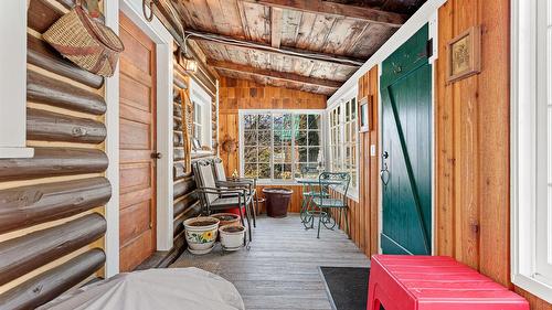 10235 Twin Bays Road, Twin Bays, BC - Indoor Photo Showing Other Room