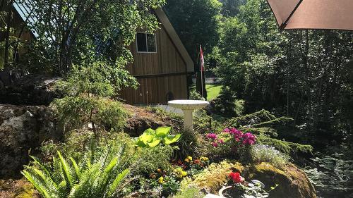 10235 Twin Bays Road, Twin Bays, BC - Outdoor