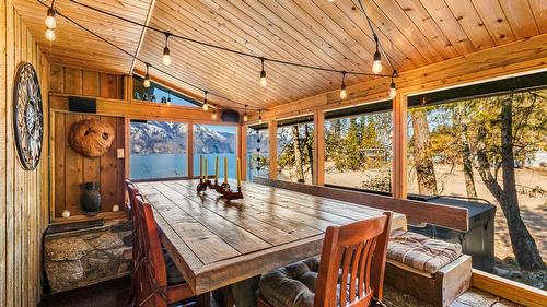 10235 Twin Bays Road, Twin Bays, BC - 