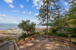 3495 Harwood Rd  Hornby Island, BC V0R 1Z0