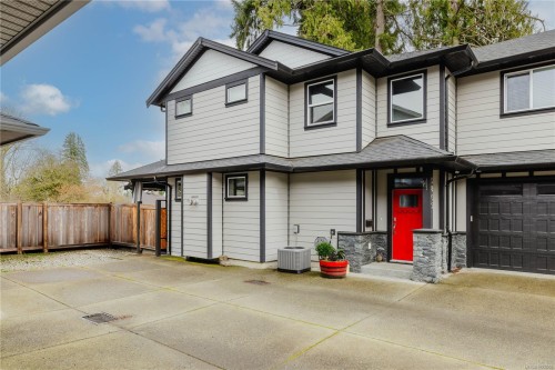 5869 Deuchars Dr, Duncan, BC - Outdoor