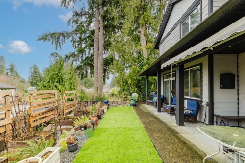 5869 Deuchars Dr, Duncan, BC - Outdoor