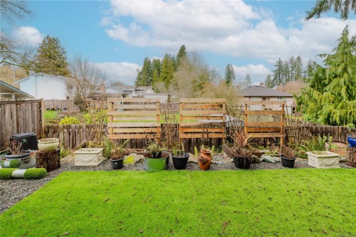 5869 Deuchars Dr, Duncan, BC - Outdoor With Deck Patio Veranda