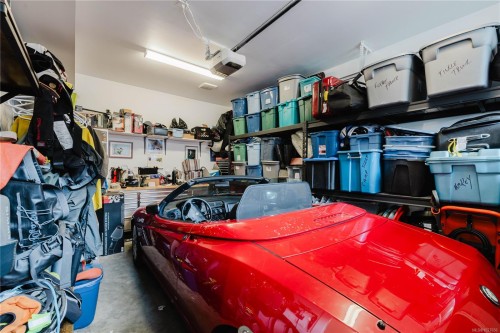 5869 Deuchars Dr, Duncan, BC - Indoor