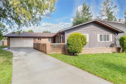 8100 Mahon Pl  Central Saanich, BC V8M 1K5