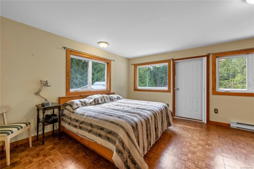 550 Corcan Rd, Qualicum Beach, BC 