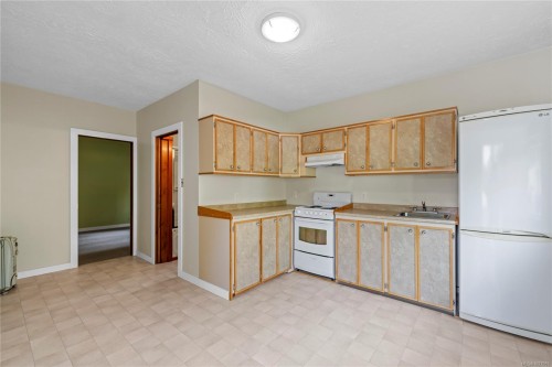 550 Corcan Rd, Qualicum Beach, BC 