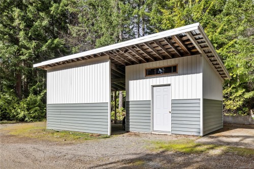 550 Corcan Rd, Qualicum Beach, BC 