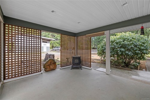 550 Corcan Rd, Qualicum Beach, BC 