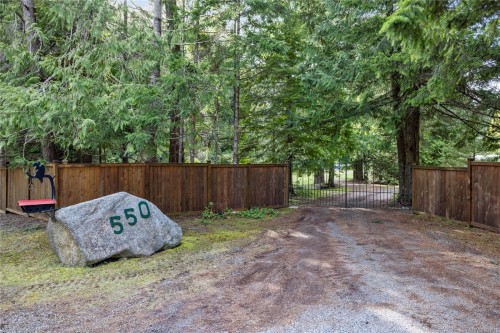 550 Corcan Rd, Qualicum Beach, BC 