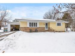 337 Macdonald AVE  Oromocto, NB E2V 1A8