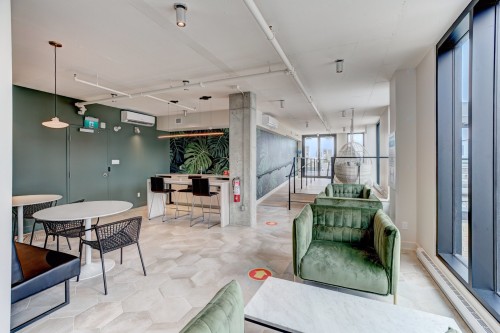 Salle communautaire - 317-271 Av. De L'Académie, Dorval, QC - Indoor