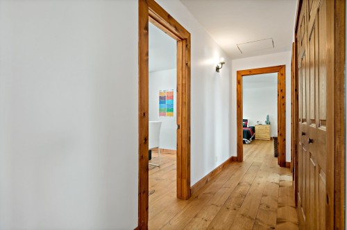 Corridor - 23  - 23A Ch. Du Lac-Allard, Lac-Saguay, QC - Indoor Photo Showing Other Room