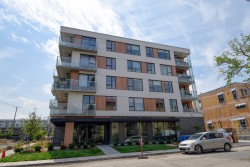 218-4820 4e Avenue  Montréal (Rosemont/La Petite-Patrie), QC H1Y 2T8