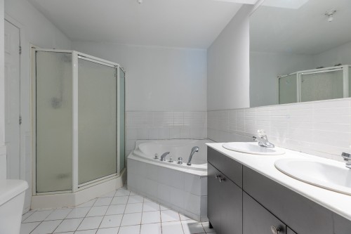 Salle de bains - 202-1080 Rue Anderson, Montréal (Ville-Marie), QC - Indoor Photo Showing Bathroom