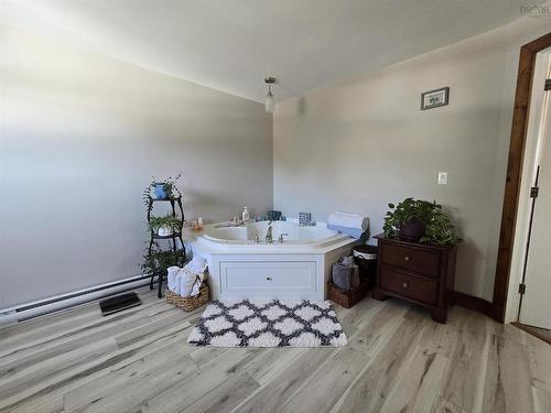 19 Bond Drive, Chester, NS 