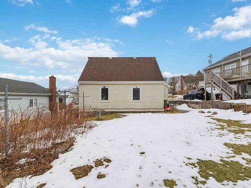 24 Auburn Avenue, Halifax, NS 