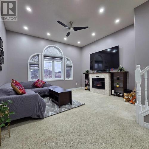 Upper - 23 Schueller Street, Kitchener, ON - Indoor